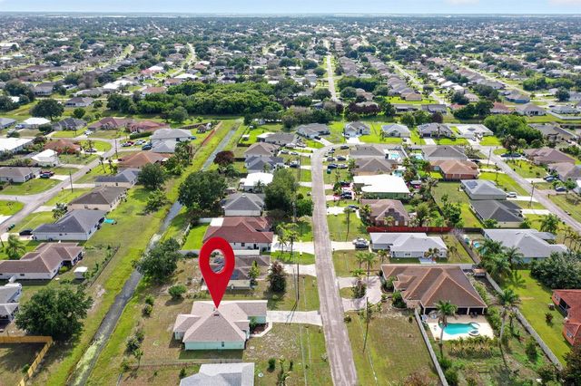 522 SW Mccomb Avenue, Port St. Lucie, FL 34953