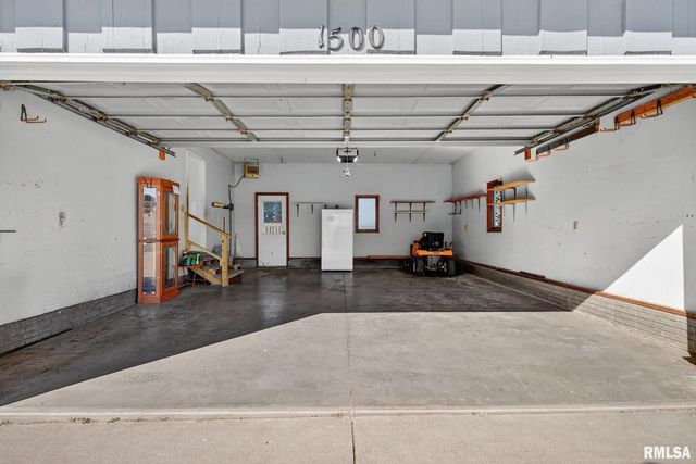 1500 12TH Avenue N, Clinton, IA 52732