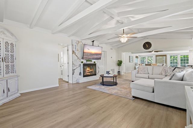 214 GAINES AVENUE, Sarasota, FL 34243