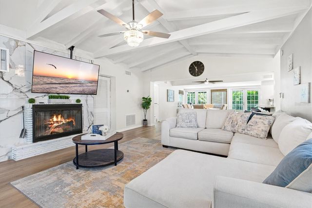 214 GAINES AVENUE, Sarasota, FL 34243