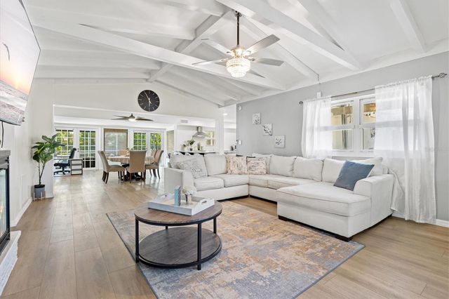 214 GAINES AVENUE, Sarasota, FL 34243