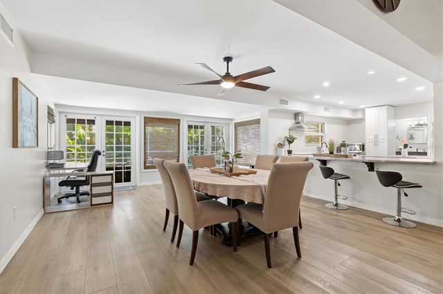 214 GAINES AVENUE, Sarasota, FL 34243