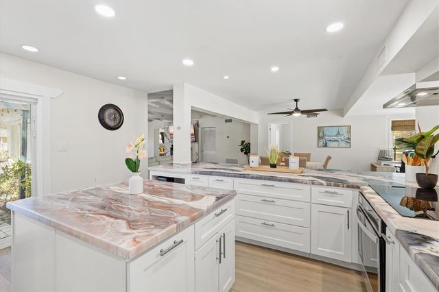 214 GAINES AVENUE, Sarasota, FL 34243