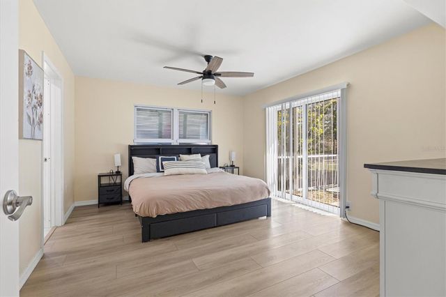 214 GAINES AVENUE, Sarasota, FL 34243