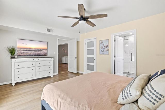 214 GAINES AVENUE, Sarasota, FL 34243