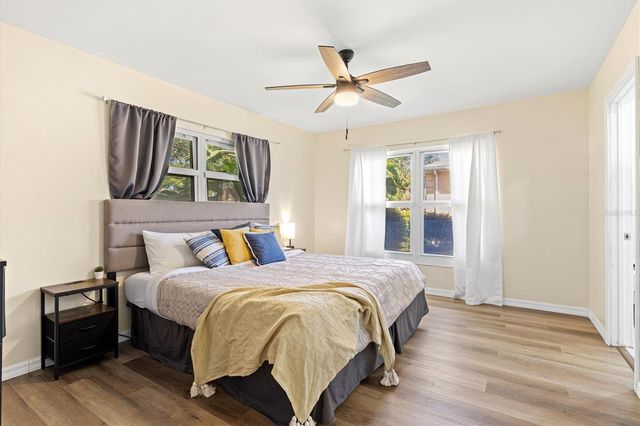 214 GAINES AVENUE, Sarasota, FL 34243