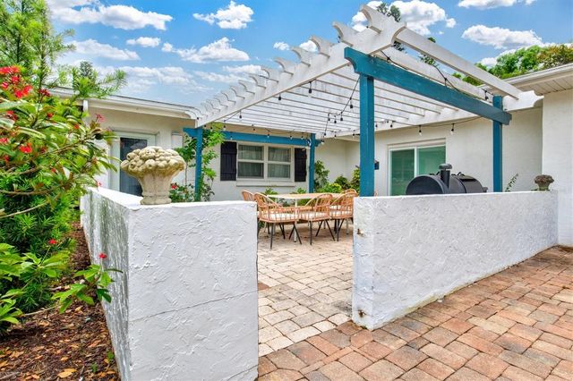 214 GAINES AVENUE, Sarasota, FL 34243