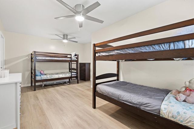 214 GAINES AVENUE, Sarasota, FL 34243