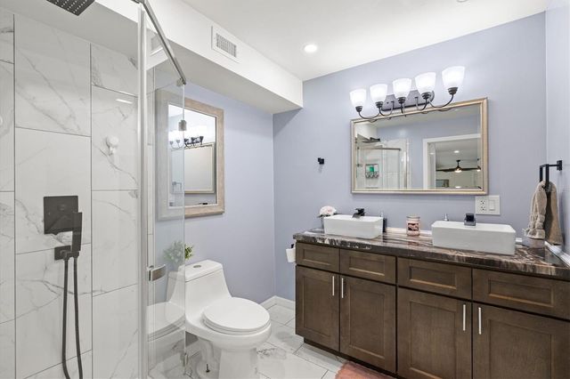 214 GAINES AVENUE, Sarasota, FL 34243