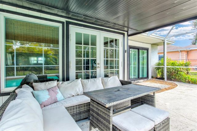 214 GAINES AVENUE, Sarasota, FL 34243