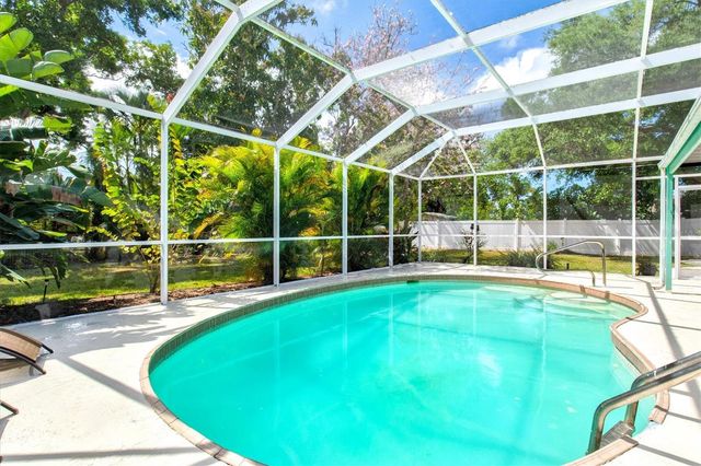 214 GAINES AVENUE, Sarasota, FL 34243