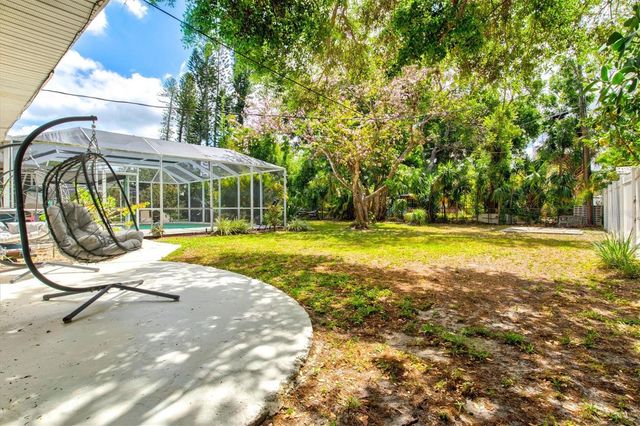 214 GAINES AVENUE, Sarasota, FL 34243
