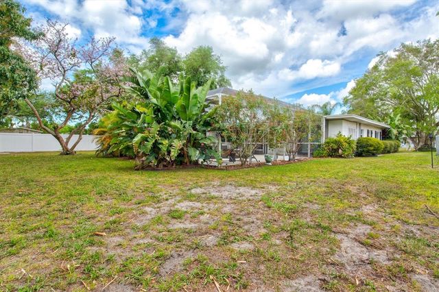 214 GAINES AVENUE, Sarasota, FL 34243