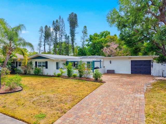 214 GAINES AVENUE, Sarasota, FL 34243