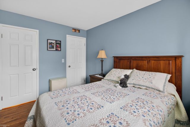 20024 Great Oaks Circle S Drive, Clinton Twp, MI 48036