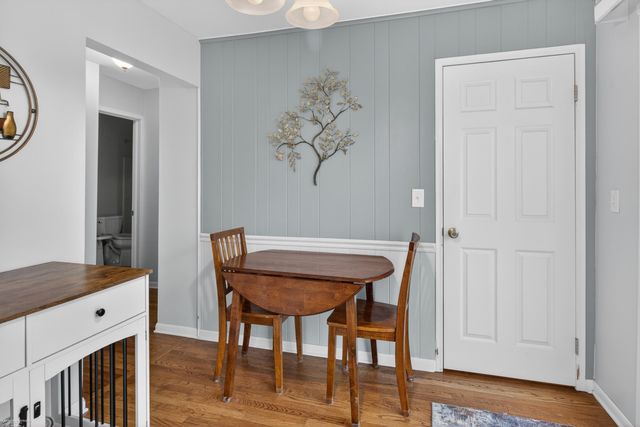 20024 Great Oaks Circle S Drive, Clinton Twp, MI 48036