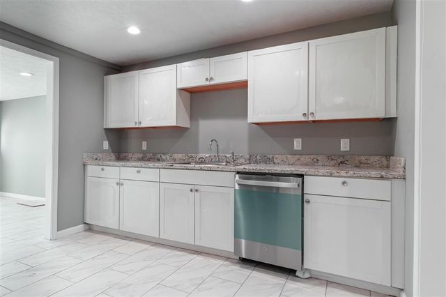 3537 Greinwich Boulevard, Lake Charles, LA 70607