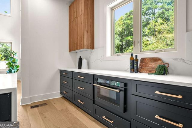 2047 Drew Valley Road NE, Atlanta, GA 30319