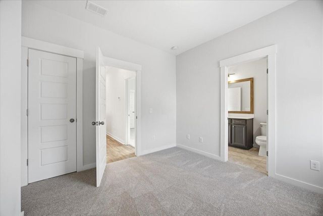 4619 Scout Alley, North Charleston, SC 29405