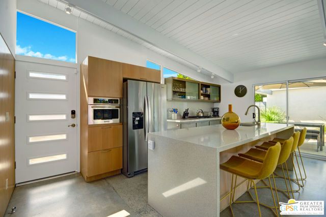 406 E Desert Holly Circle, Palm Springs, CA 92262