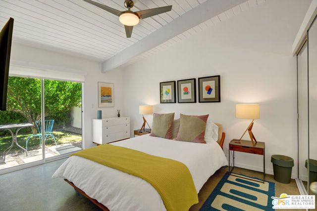 406 E Desert Holly Circle, Palm Springs, CA 92262