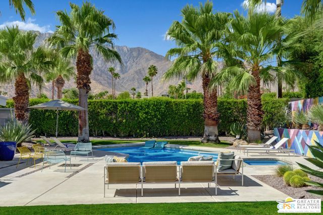 406 E Desert Holly Circle, Palm Springs, CA 92262