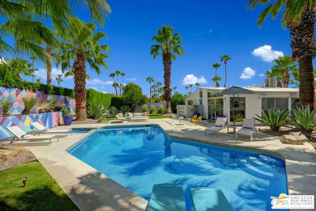 406 E Desert Holly Circle, Palm Springs, CA 92262