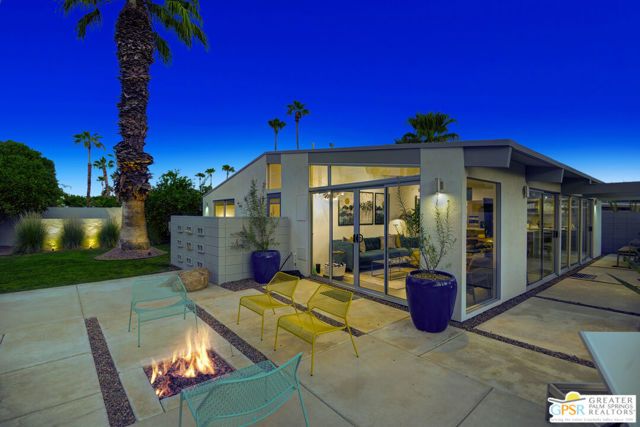 406 E Desert Holly Circle, Palm Springs, CA 92262