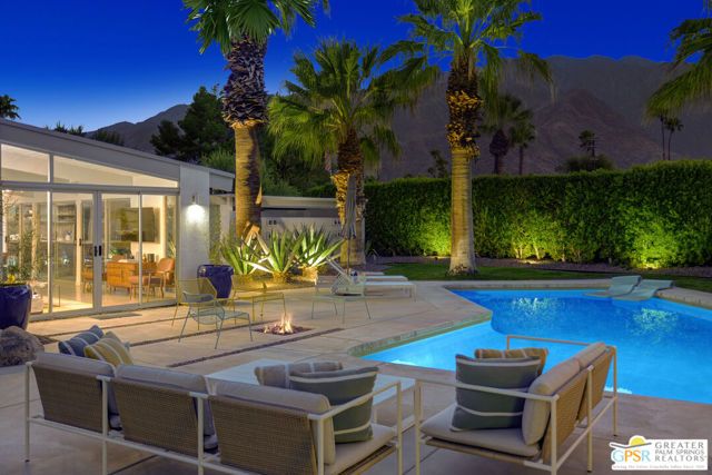 406 E Desert Holly Circle, Palm Springs, CA 92262