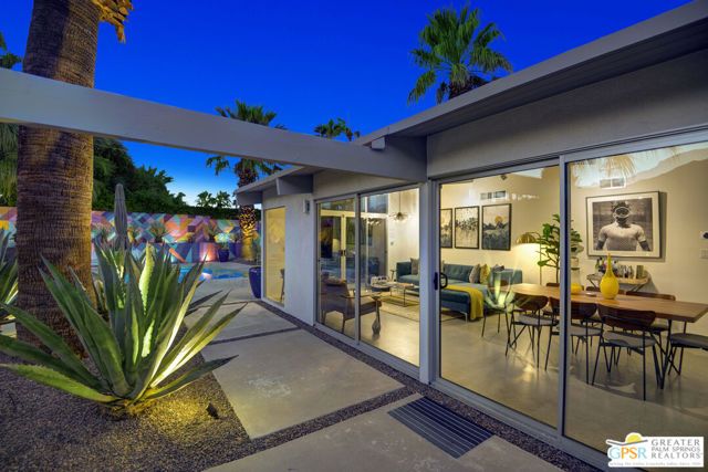 406 E Desert Holly Circle, Palm Springs, CA 92262