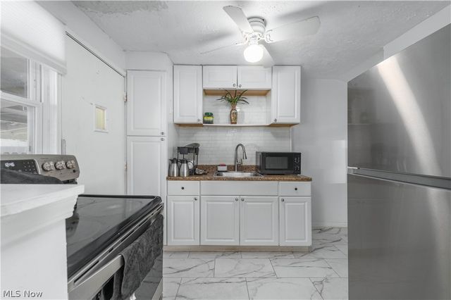 14101 Rainbow Avenue, Cleveland, OH 44111