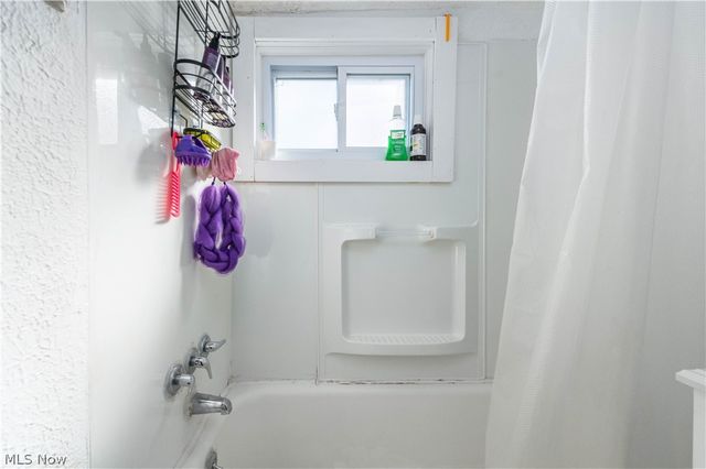 14101 Rainbow Avenue, Cleveland, OH 44111