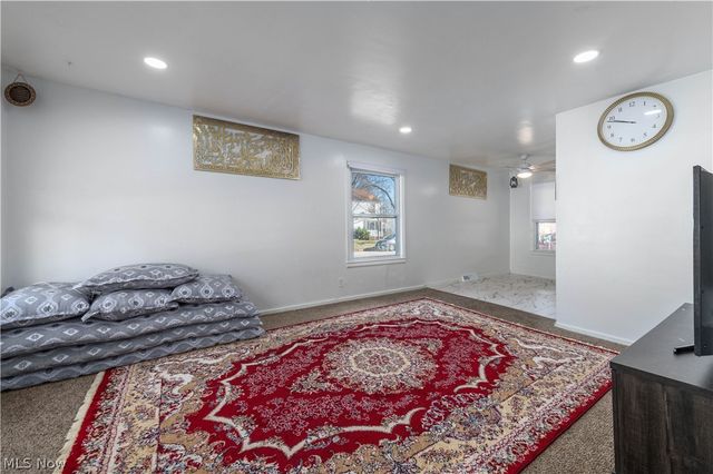 14101 Rainbow Avenue, Cleveland, OH 44111