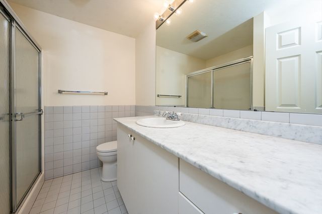 8 Oak Glen N, Yarmouth, MA 02675