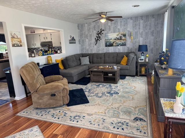 102 Clara Drive, Richmond, KY 40475