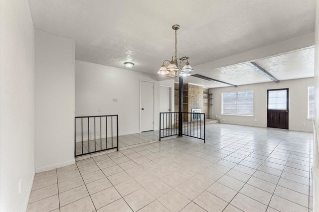 711 Whippoorwill Drive, Missouri City, TX 77489