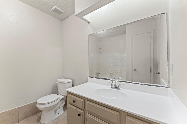 711 Whippoorwill Drive, Missouri City, TX 77489