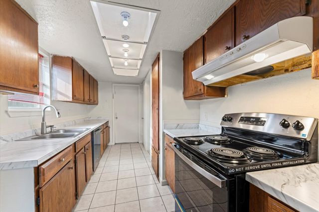 711 Whippoorwill Drive, Missouri City, TX 77489