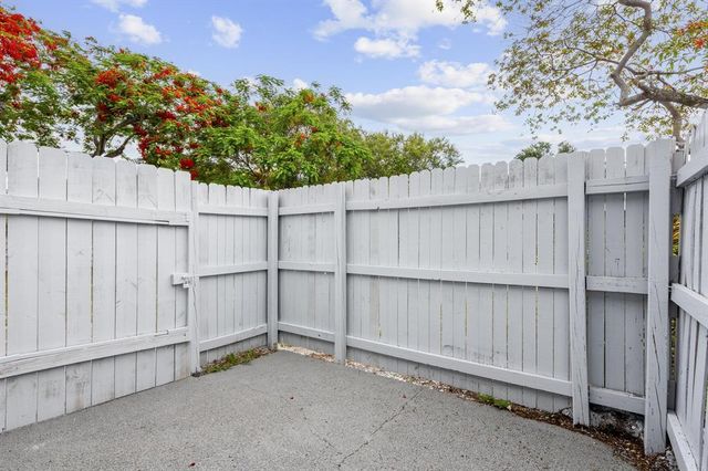6993 NW 29TH Way, Fort Lauderdale, FL 33309