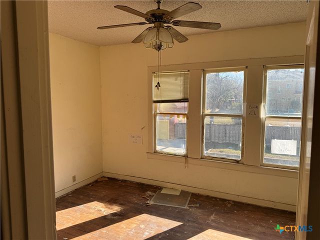 803 N 13th Street, Temple, TX 76501