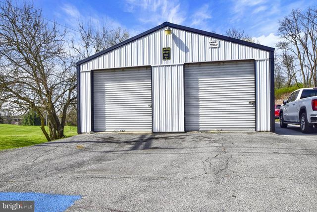 408 PENN ST S, Shippensburg, PA 17257