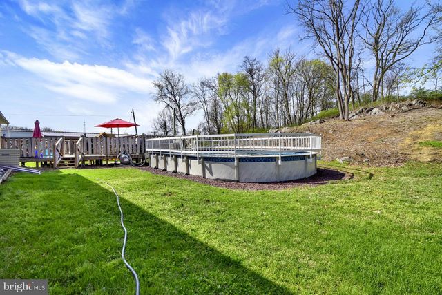 408 PENN ST S, Shippensburg, PA 17257