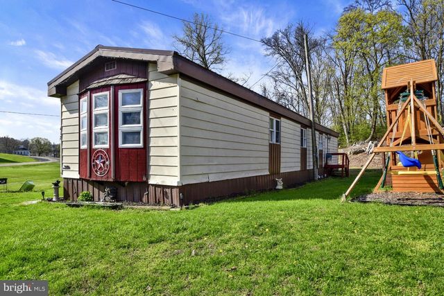 408 PENN ST S, Shippensburg, PA 17257