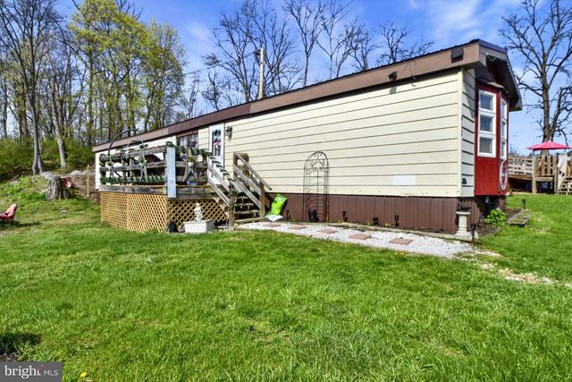 408 PENN ST S, Shippensburg, PA 17257