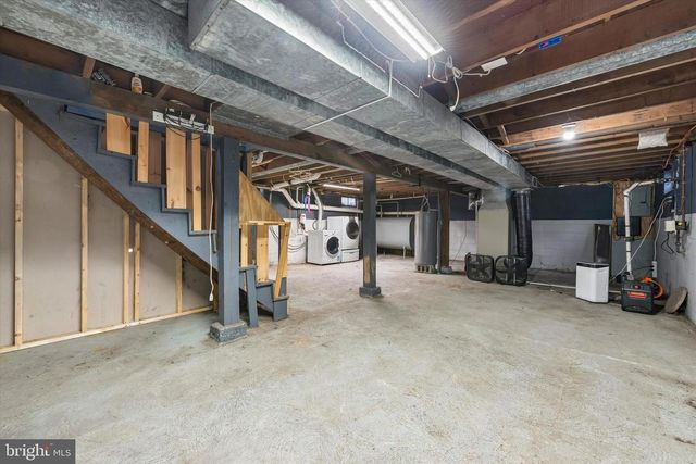 424 WALTHER RD, Newark, DE 19702