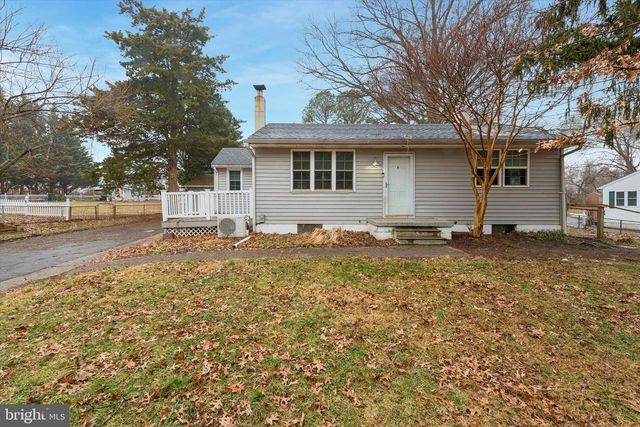 424 WALTHER RD, Newark, DE 19702