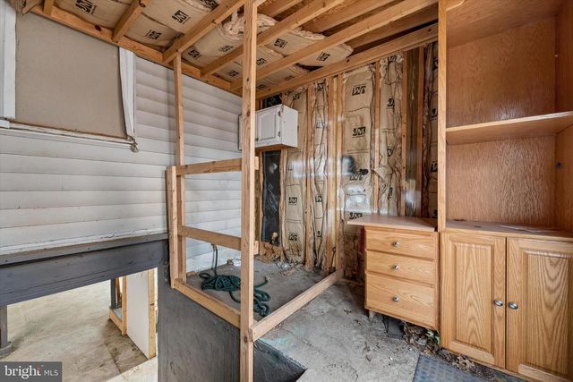 424 WALTHER RD, Newark, DE 19702