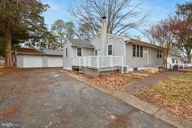 424 WALTHER RD, Newark, DE 19702