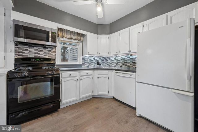 424 WALTHER RD, Newark, DE 19702