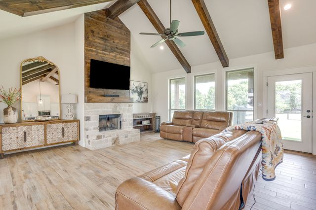 4000 Crick Court Court, Weatherford, TX 76087